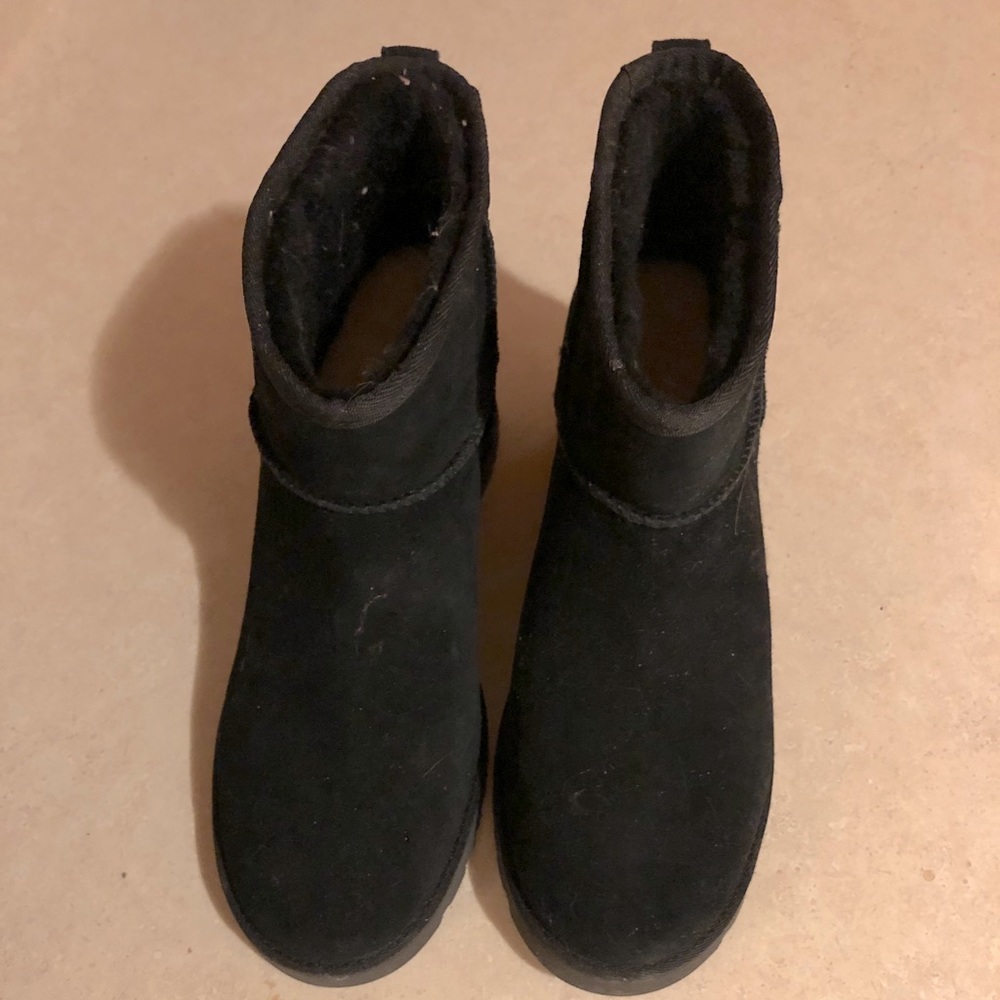 UGG Classic Femme Mini